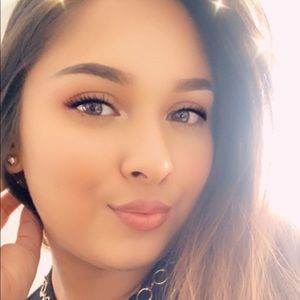 Meet your Posher, Karina